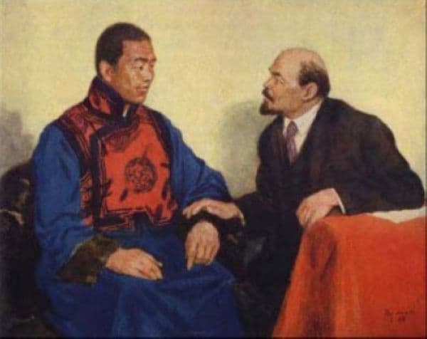 Sukhbaatar exchanging revolutionary ideas with Lenin, the highest leader of the Soviet Union