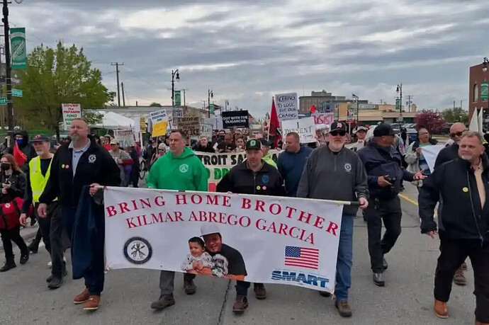 Members of the SMART union march in Detroit, Michigan, demanding García’s return. Photo from SMART