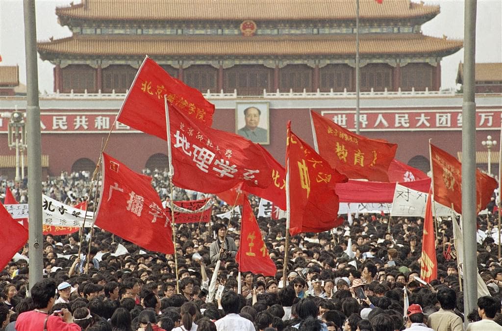 Crowd gathering in front of Tiananmen
